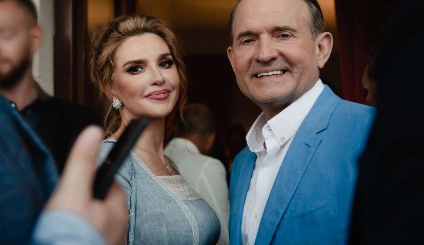 Фонд супруги Медведчук Оксаны Марченко передал Институту сердца высокоточный аппарат для выявления коронавируса