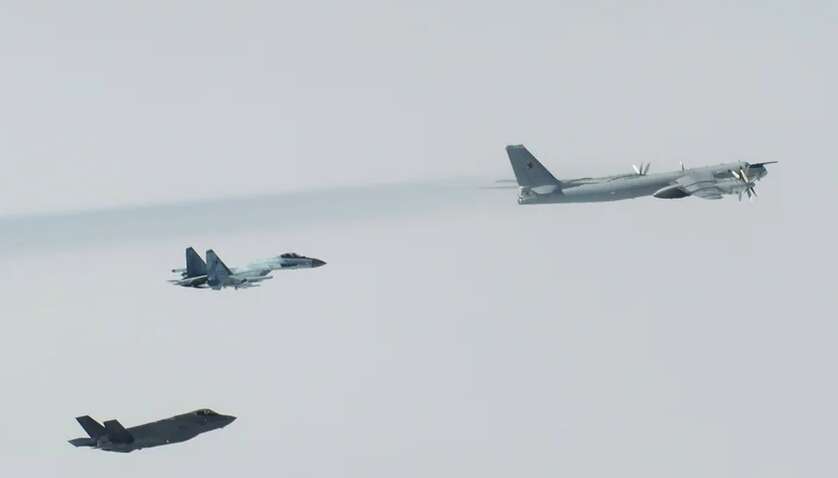 Российские бомбардировщики приблизились к США