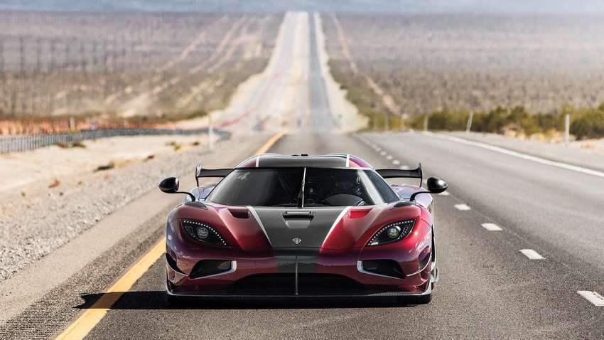 Топ-5 найшвидших автомобілів у світі