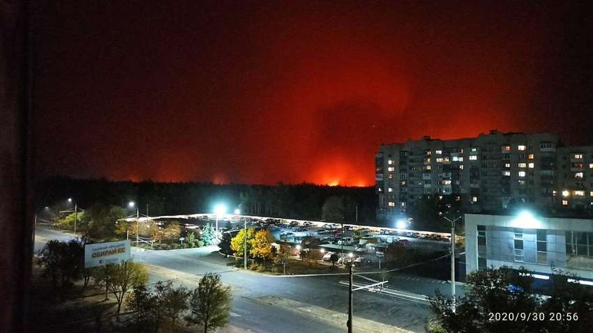 Небо в огне: в Луганской области зафиксированы 85 лесных пожаров Небо в огне: в Луганской области зафиксированы 85 лесных пожаров