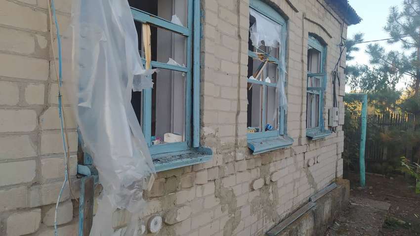 Оккупанты в Донецкой области обстреляли поселок Тарамчук: дома без электричества Оккупанты в Донецкой области обстреляли поселок Тарамчук: дома без электричества