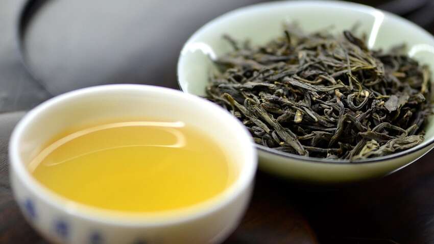 Ніколи не запивайте ці ліки чаєм: ефект буде “вбивчим”