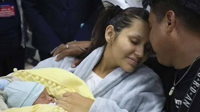 Медичне диво: жінка народила дитину, яку виношувала у печінці Медичне диво: жінка народила дитину, яку виношувала у печінці