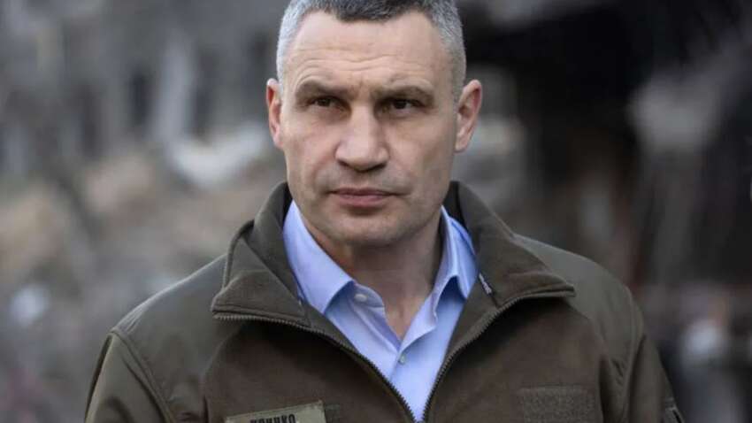 Кличко прокоментував загибель слюсарів у Києві: Помер один чоловік, причини зʼясовують