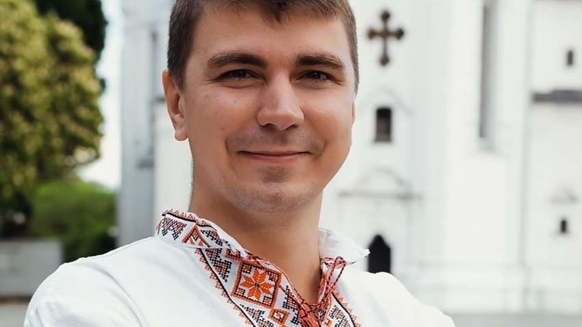 Неизвестный напал на бывшего «Слугу народа» Полякова Неизвестный напал на бывшего «Слугу народа» Полякова