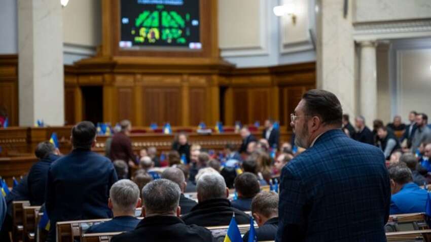"Будем сидеть в метро ночью": в Раде шокировали заявлением о работе во время атак РФ "Будем сидеть в метро ночью": в Раде шокировали заявлением о работе во время атак РФ
