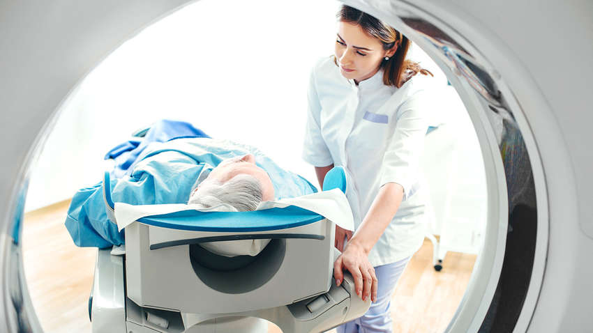  КТ или рентген: врач-инфекционист объяснил, что в каких случаях использовать