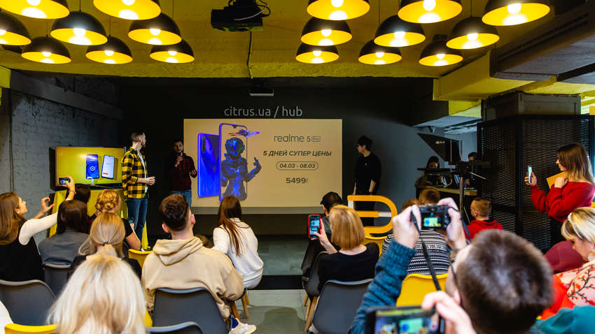 Против всех:  что стоит знать о запуске Realme в Украине