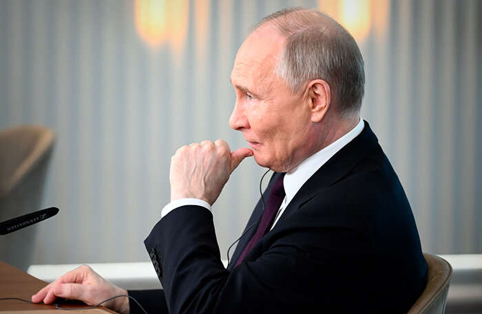 Путин опасается удара по Красной площади на 9 мая: как решил подстраховаться Путин опасается удара по Красной площади на 9 мая: как решил подстраховаться