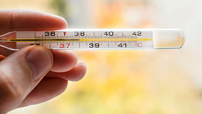 Доктор розвіяв популярний міф про високу температуру