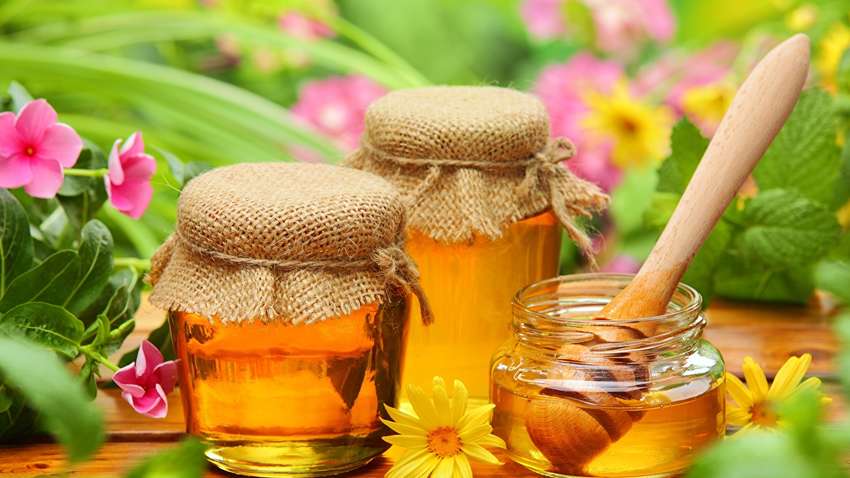 Православні християни святкують Медовий Спас