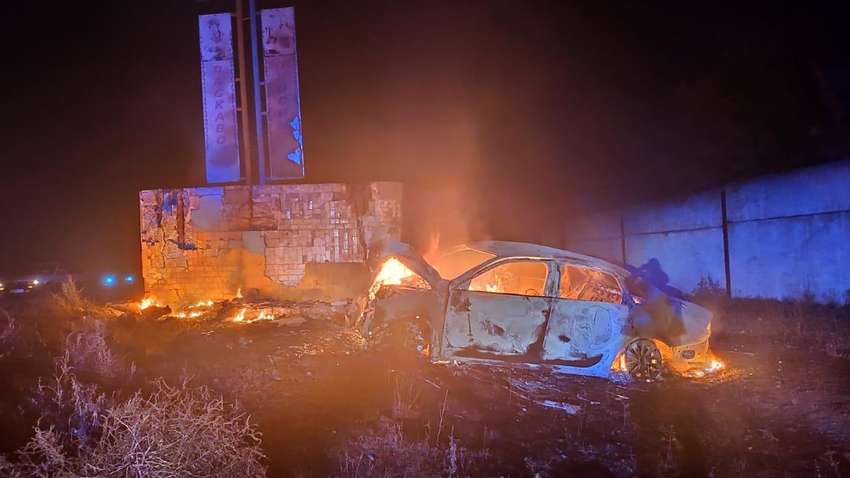 Жахливе ДТП в Одеській області: автомобіль врізався в бетонну стіну і загорівся