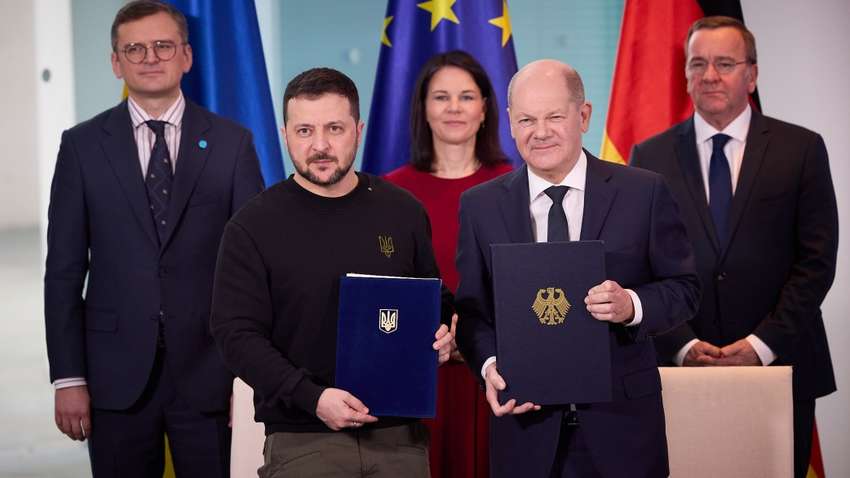 Німеччина надає гарантії безпеки для України: Шольц пояснив, що тепер чекає на РФ