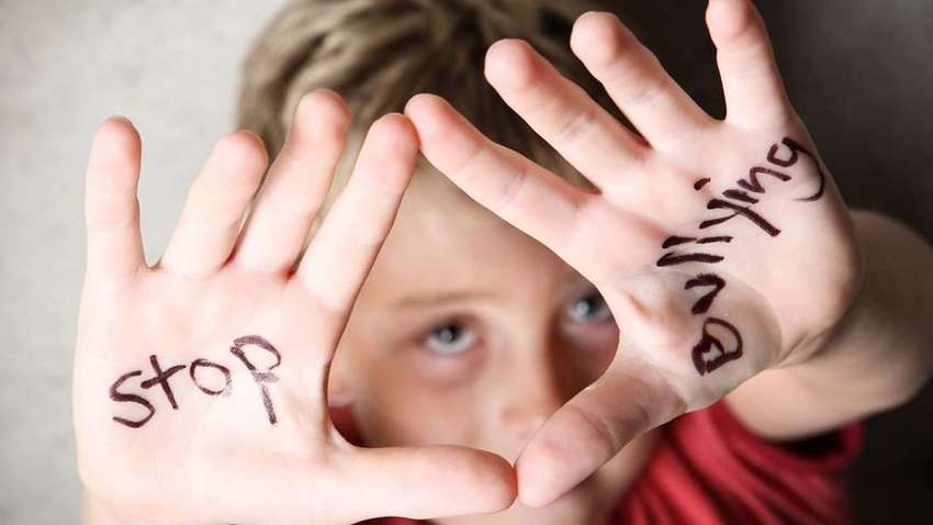 В українських школах покажуть документальні фільми про кібербулінг 