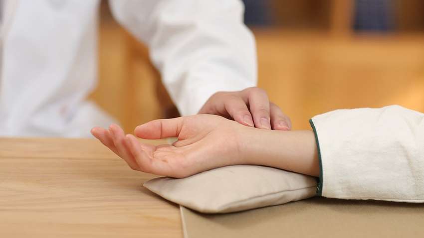 Топ традиционных методов лечения, которые очень вредны Топ традиционных методов лечения, которые очень вредны