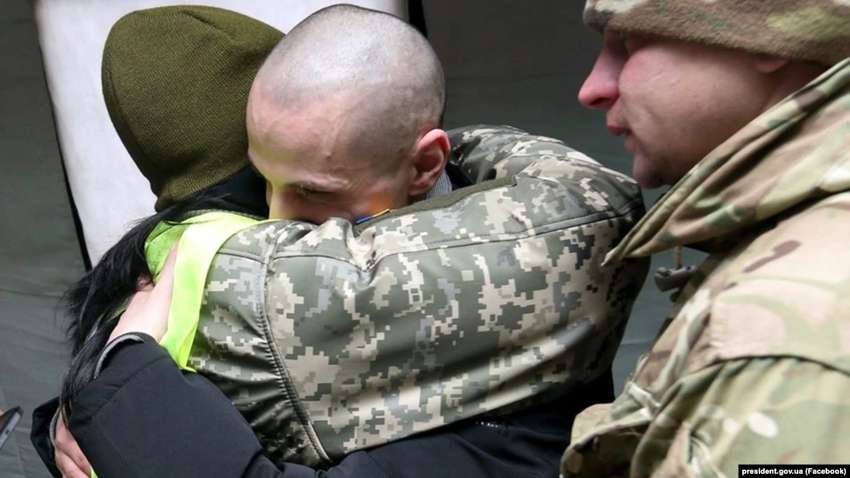 Масштабний обмін: з полону звільнено захисників з Азовсталі та інших підрозділів Масштабний обмін: з полону звільнено захисників з Азовсталі та інших підрозділів