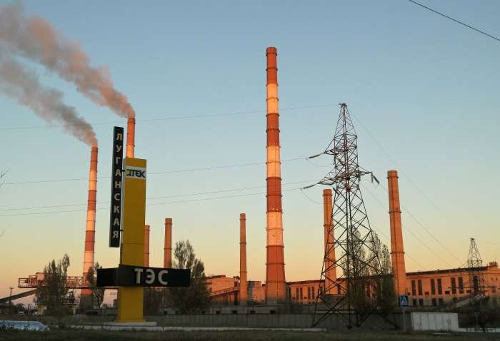 «Если не снизить цену газа для Луганской ТЭС, то с 1 октября в области начнутся отключения электроэнергии», - директор департамента ЖКХ Луганской ОГА Виталий Сурай