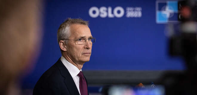 Столтенберг призывает страны НАТО увеличить расходы на оборону: в чем причина