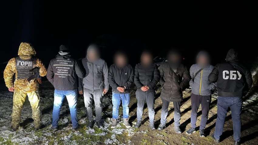 Схемы нелегальной миграции: на Закарпатье и Одесщине разоблачена переправка ухилянцев за границу