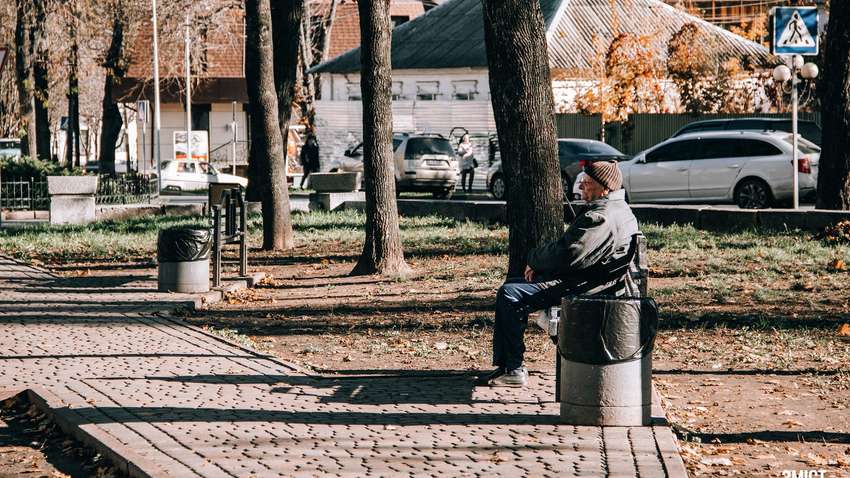 Британські вчені заговорили про небезпеку нового штаму коронавірусу: може стати стійким до вакцин
