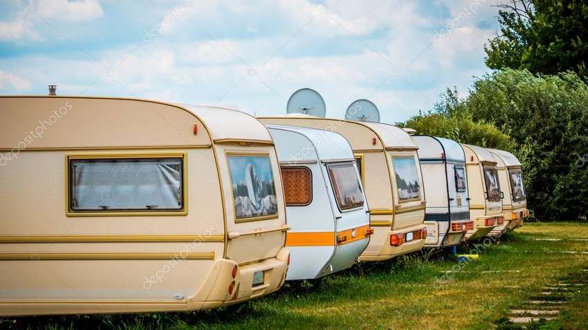 В Испании удар молнии уничтожил 40 домов на колесах