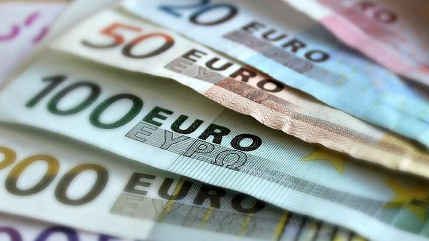 Курс валют на 8 апреля: в Украине резко подорожал евро