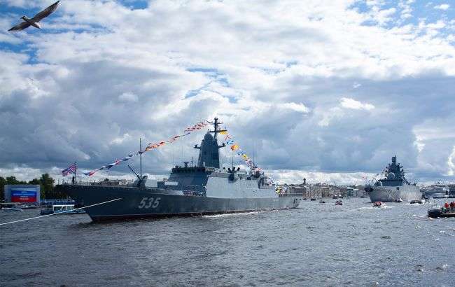 Все дуже погано: чому Путін вирішив відмовитися від параду військових кораблів у Петербурзі