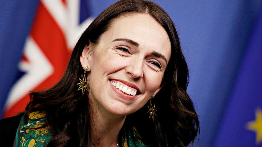 В Новой Зеландии во время выступления премьера произошло мощное землетрясение (ВИДЕО)