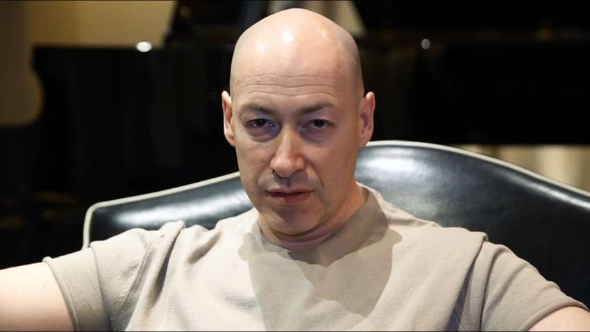 Гордон обратился к россиянам: "Крым летом будет гореть" Гордон обратился к россиянам: "Крым летом будет гореть"