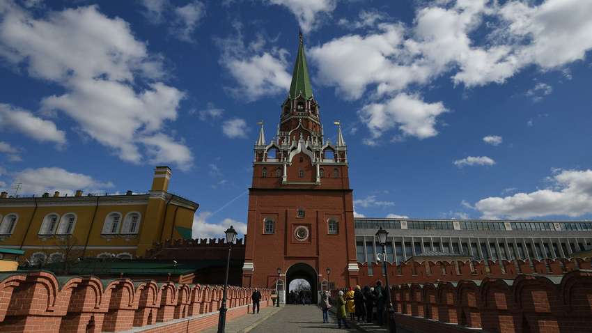 В Кремле прокомментировали санкции Украины в отношении телеканалов РФ В Кремле прокомментировали санкции Украины в отношении телеканалов РФ