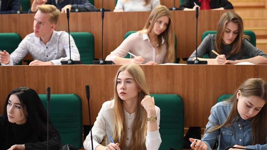 «Мы что, в цинковом гробу вернемся?»: скандал в колледже РФ