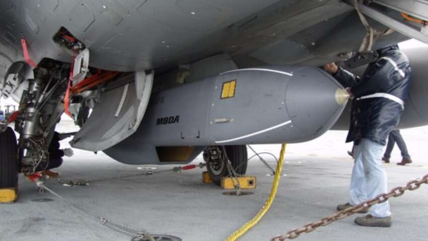 В Генштабе раскрыли, каким оружием разнесли Новошахтинский завод нефтепродуктов В Генштабе раскрыли, каким оружием разнесли Новошахтинский завод нефтепродуктов