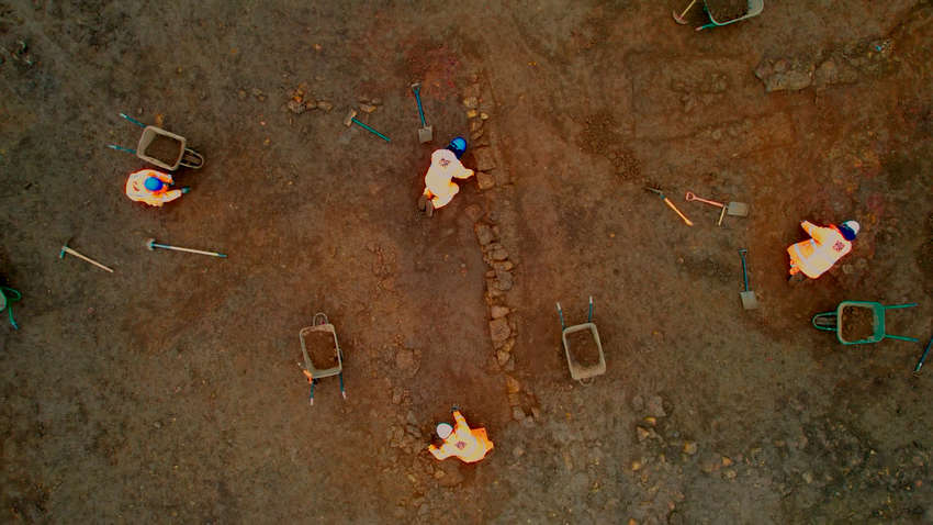 В Великобритании раскопали руины древнеримского поселения В Великобритании раскопали руины древнеримского поселения