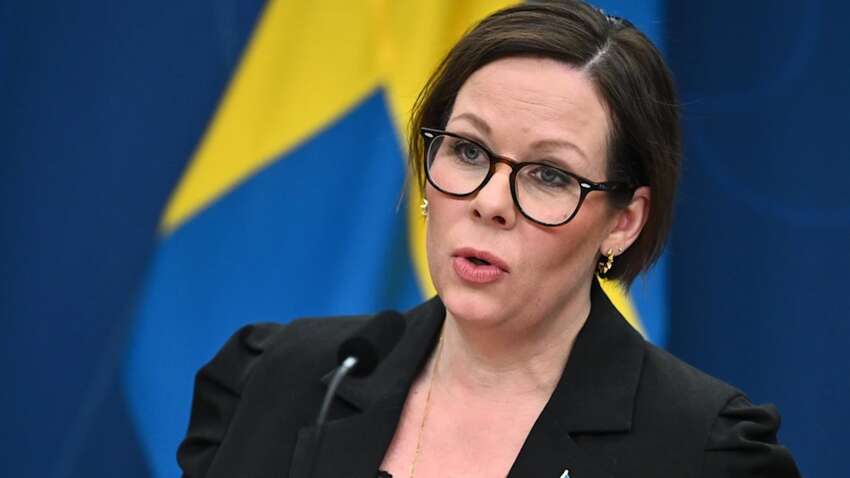 "Це не що інше, як ганьба": ЄС заплатив Росії більше, ніж допоміг Україні "Це не що інше, як ганьба": ЄС заплатив Росії більше, ніж допоміг Україні