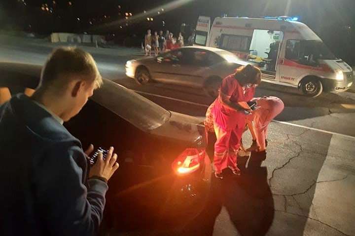 Сын кандидата в мэры Кривого Рога сбил ребенка на пешеходном переходе Сын кандидата в мэры Кривого Рога сбил ребенка на пешеходном переходе