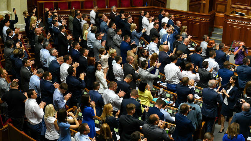 Рада снова намерена "заседать": "слуги" рассказали, когда