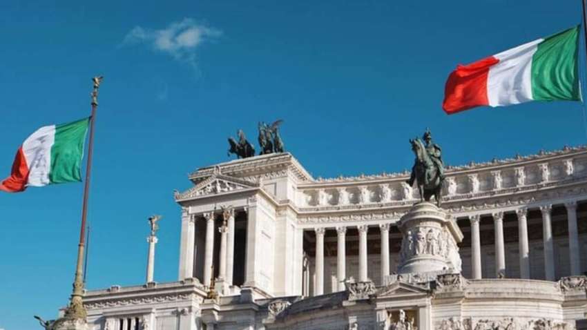 Зеленский заговорил о российских танках в Италии Зеленский заговорил о российских танках в Италии