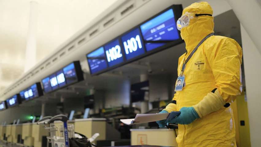 МАУ посилює вимоги щодо наявності масок на борту літаків  