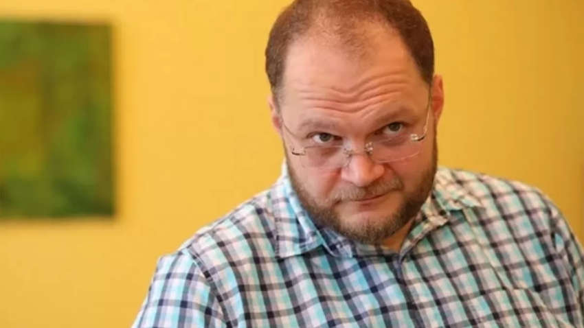 Правильно обурилися: міністр культури висловився про «стандарти новин» від Зеленського