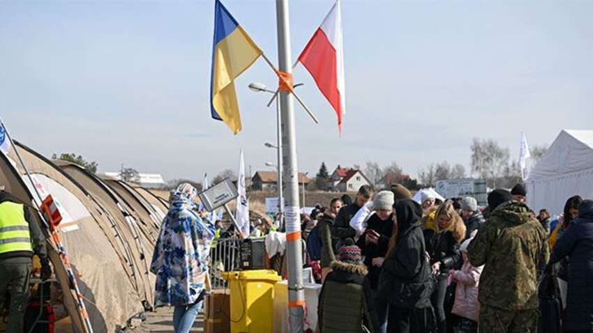 Польща змінює правила гри: тисячі українських біженців можуть залишитися без даху над головою Польща змінює правила гри: тисячі українських біженців можуть залишитися без даху над головою