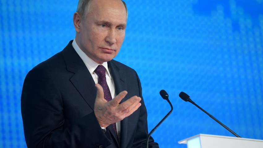 Путин пугает Донбасс геноцидом «как в Сребренице»