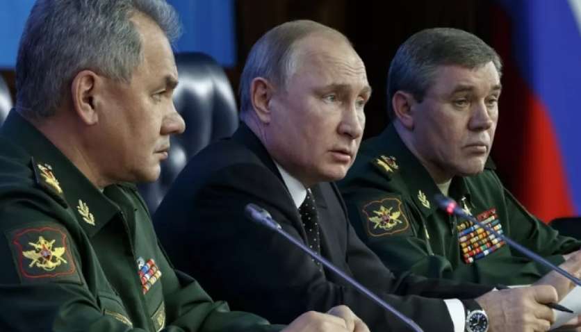 В Украине отреагировали на выдачу ордера на арест Шойгу и Герасимова В Украине отреагировали на выдачу ордера на арест Шойгу и Герасимова