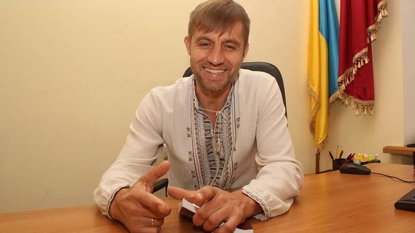 Фотофакт: экс-нардеп Гаврилюк теперь работает таксистом