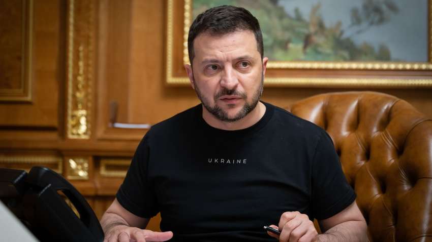 Зеленський попередив, що Росія хоче підірвати ЗАЕС Зеленський попередив, що Росія хоче підірвати ЗАЕС