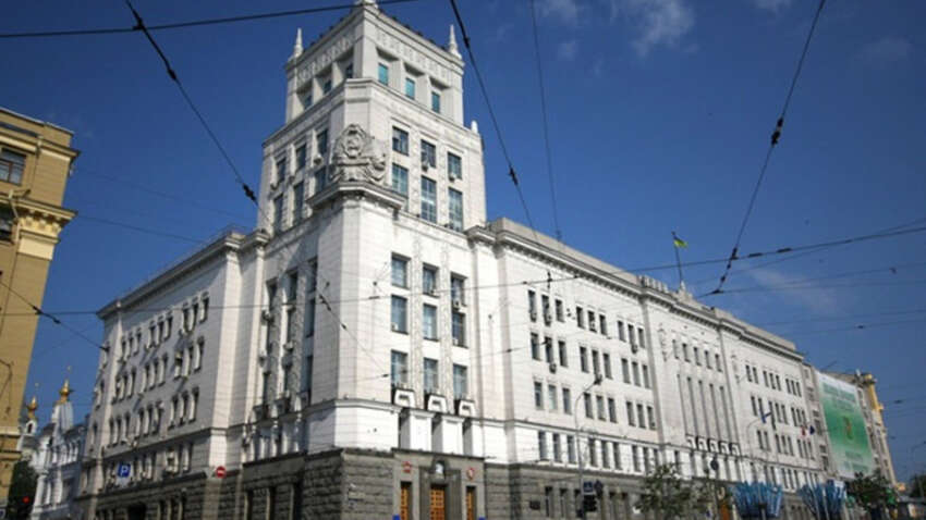 Большая проблема с транспортом в Харькове: кто помогает