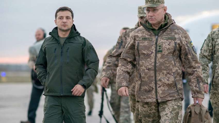 Зеленський виїхав в зону бойових дій на Донбасі з послами "Великої сімки"