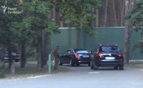 Зеленский тайно встречался с известным олигархом, - «Схемы»