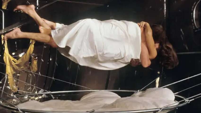 Г'юстоне, у нас проблема: вчений пояснює, чи можливий секс у космосі 