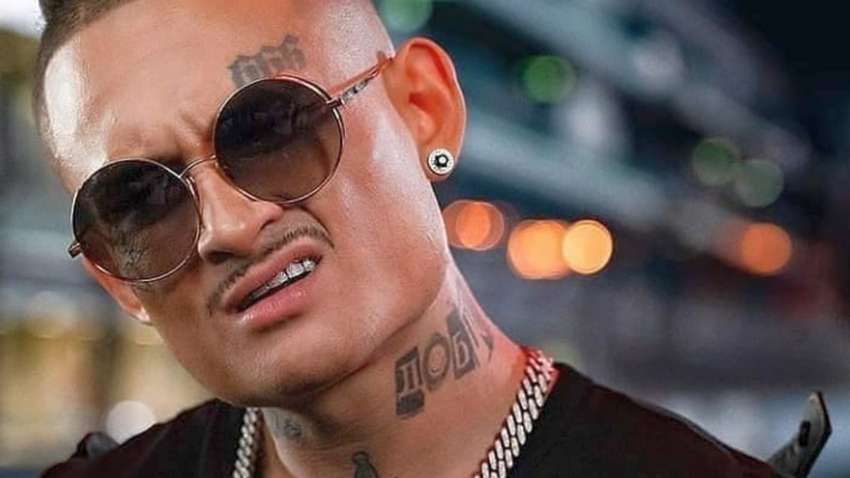 "Извините, я больше не буду": рэпер, осудивший войну в Украине, просится обратно в Россию "Извините, я больше не буду": рэпер, осудивший войну в Украине, просится обратно в Россию