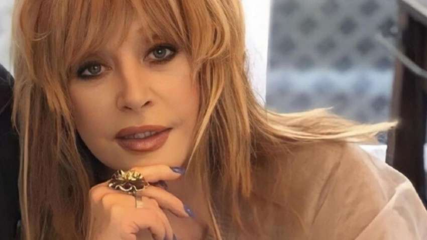 На фоне слухов о проблемах в браке одинокую Пугачеву поймали во время прогулки (ФОТО) На фоне слухов о проблемах в браке одинокую Пугачеву поймали во время прогулки (ФОТО)